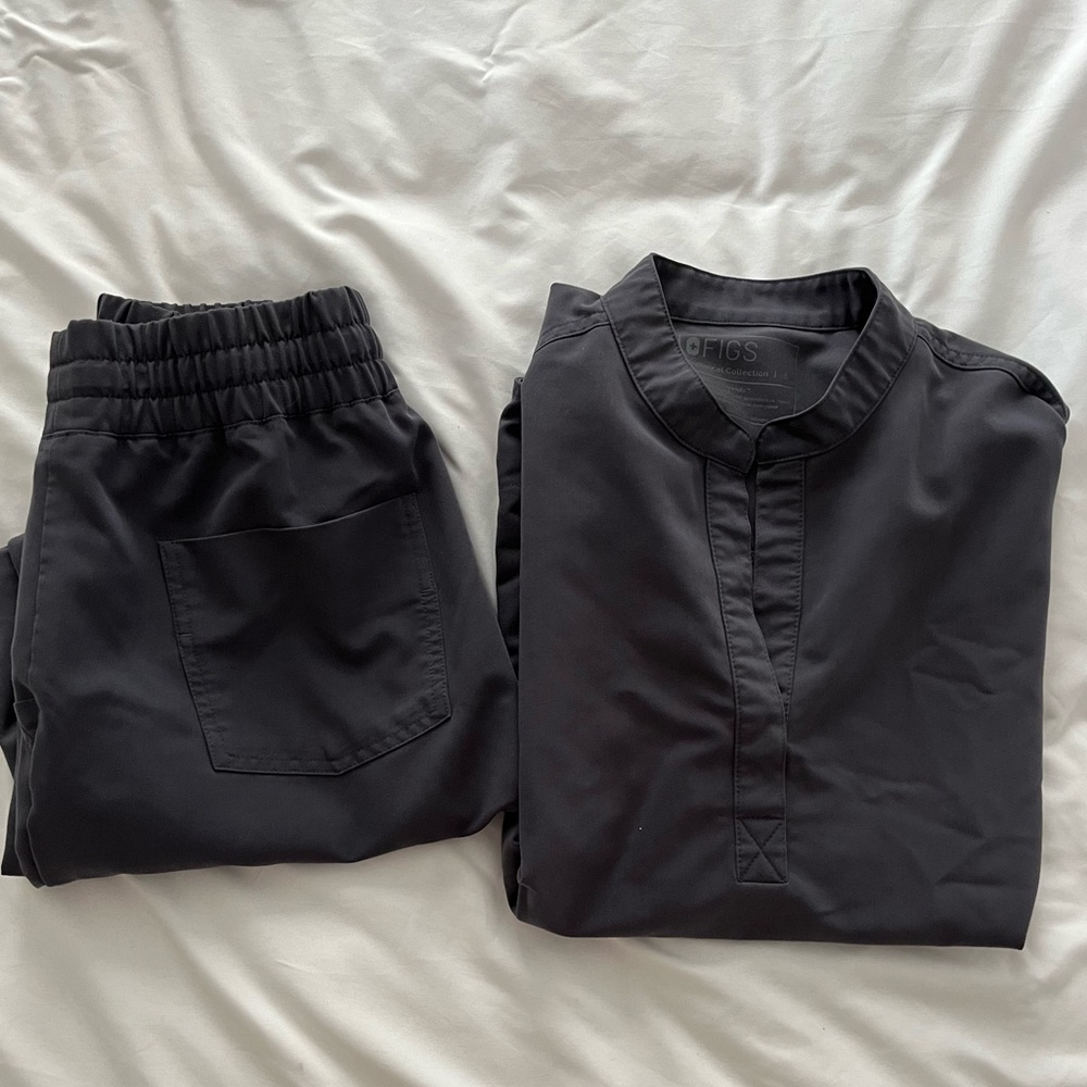 Charcoal high waisted zamora jogger with raefala top set